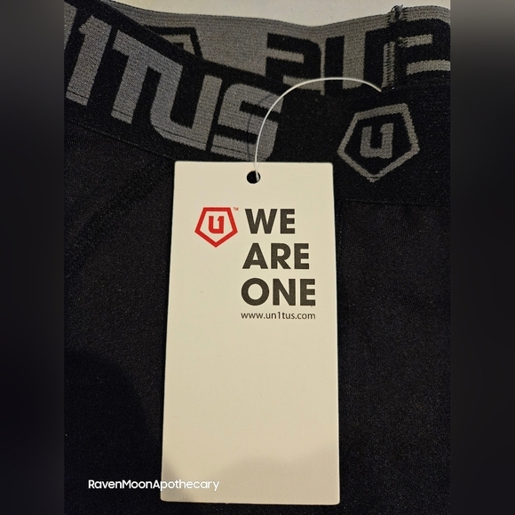 NWT Boys Black Compression Shorts Youth Large - Picture 6 of 6